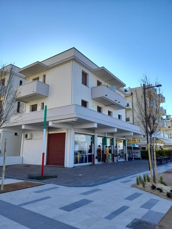 Appartamento Vista Mare Viserbella, Vicissimo Alla Fiera Rimini Eksteriør billede